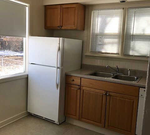 2nd image of 3024 S Delaware St