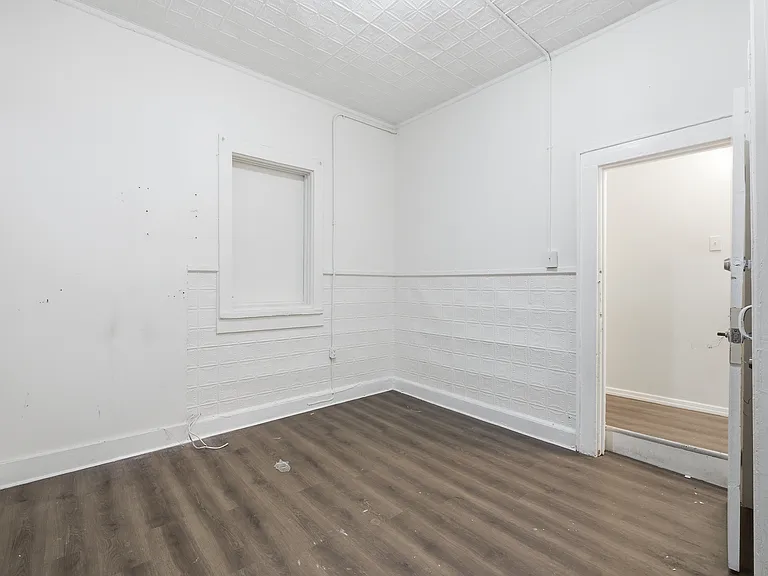 302 Belmont Ave #2 — Photo 1