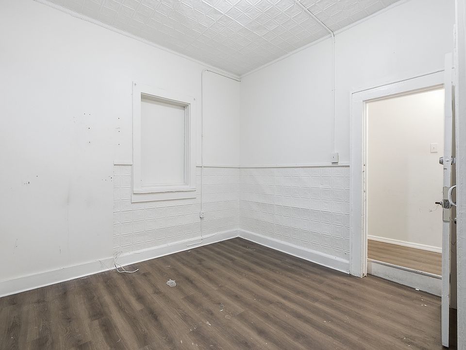 1st image of 302 Belmont Ave APT 2