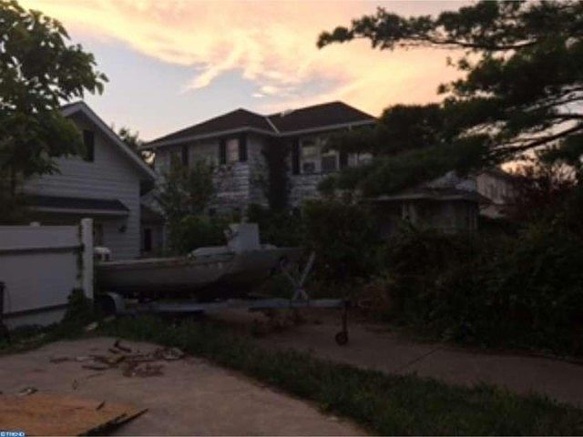 2nd image of 203 Frankfort Ct