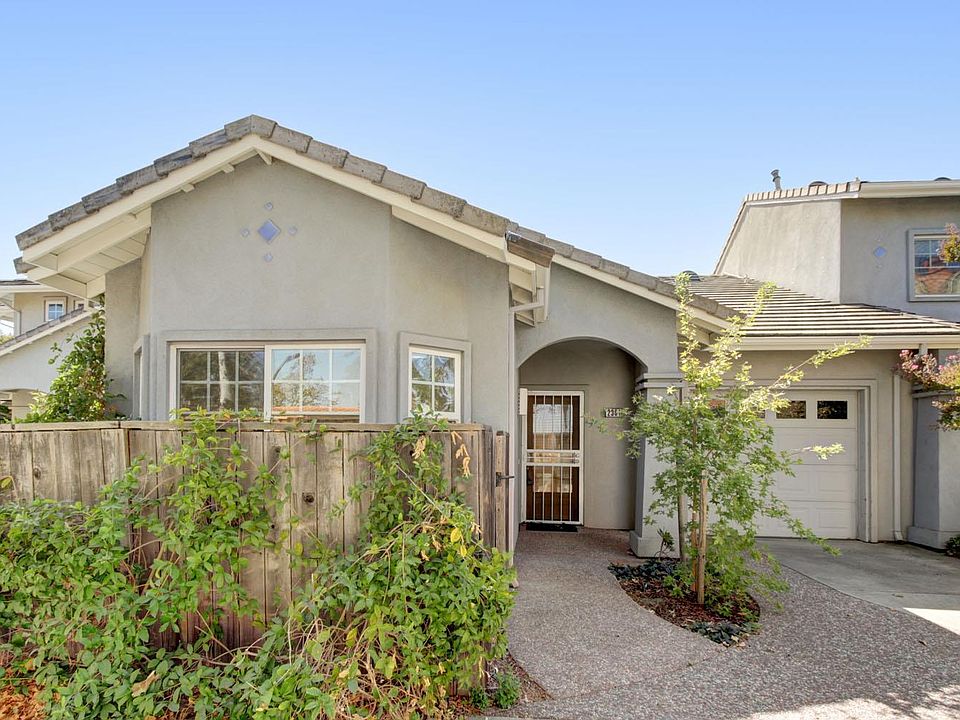 1st image of 2361 Glacier Pl