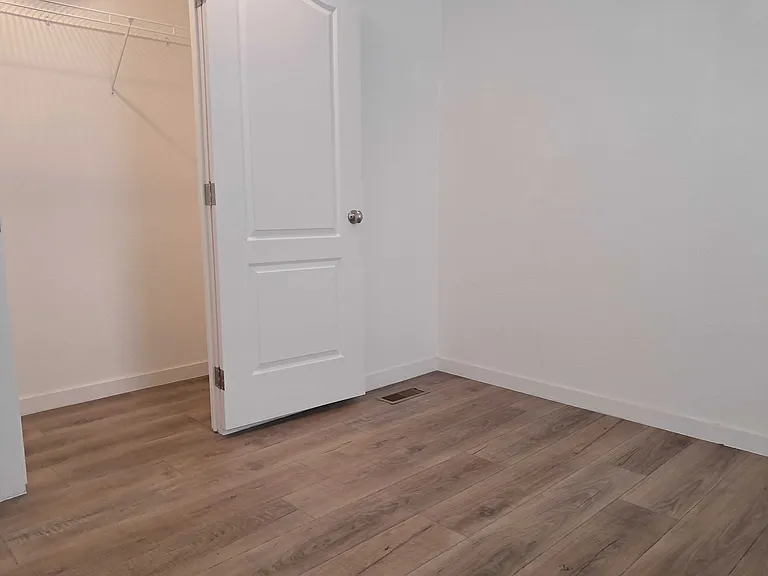 2701 E Allred Ave #81 — Photo 10