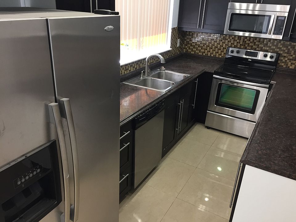 1st image of 2582 Coral Springs Dr