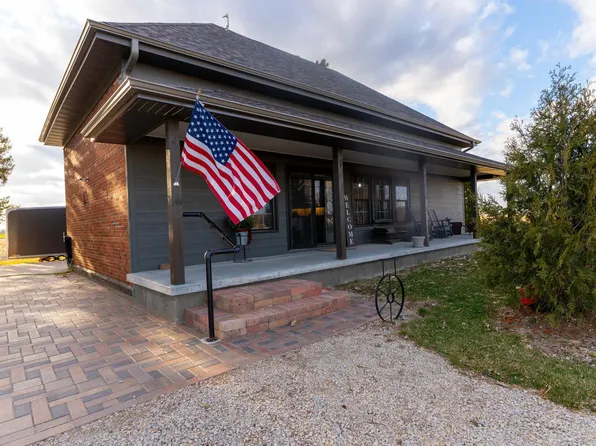 N11119 Jersey Rd, Fox Lake, WI 53933