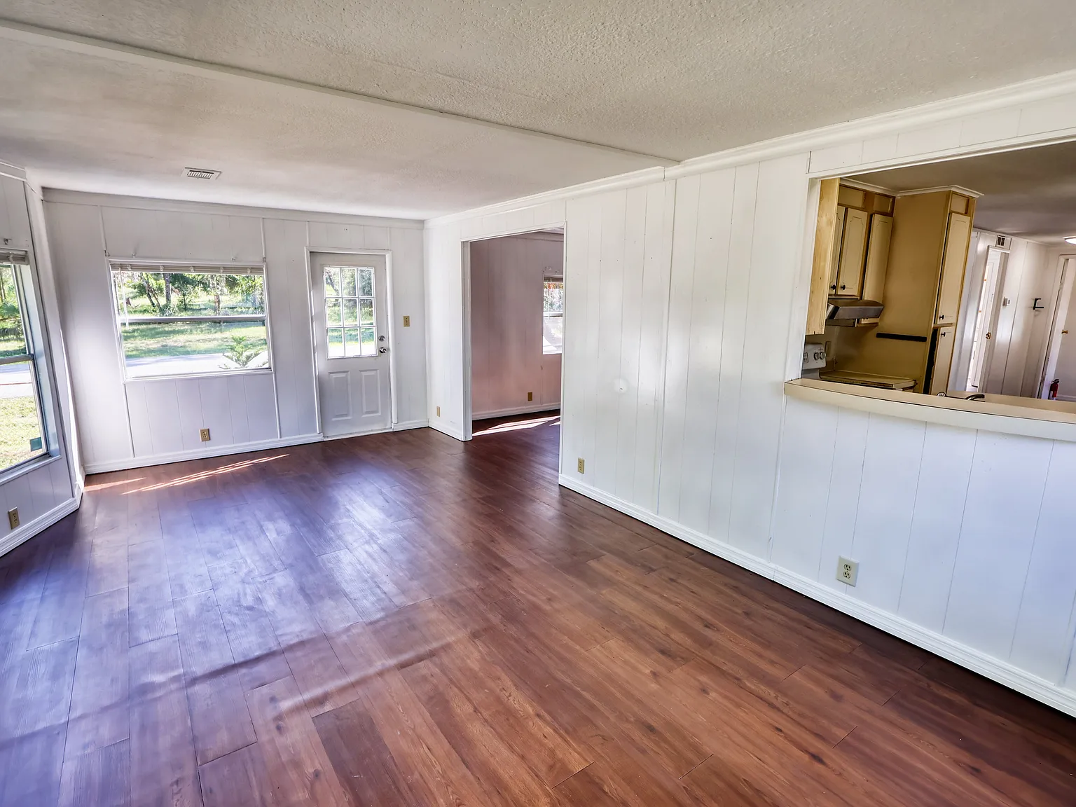 2 bed, 1152 sqft, $1,400 — Photo 4
