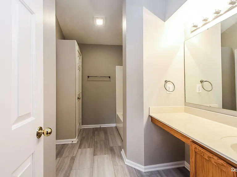 6602 Farley Cir — Photo 13
