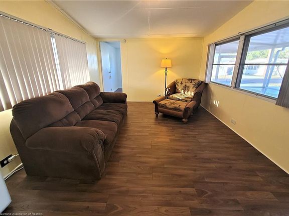 5th image of 1733 Jeri Kay Ln