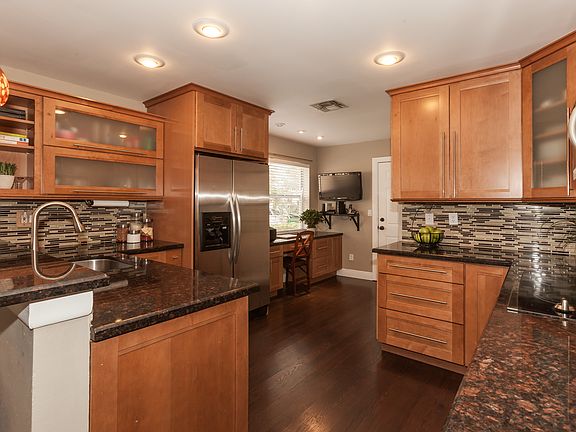 2nd image of 2969 Myrtle Oak Cir