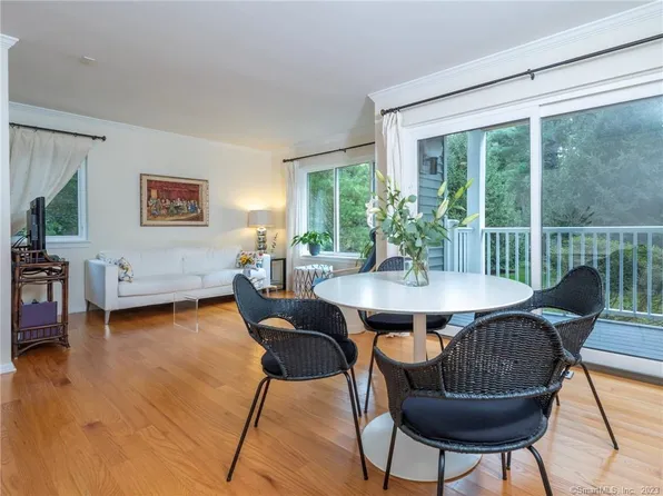 34 Glen Ridge West #34, Wilton, CT 06897