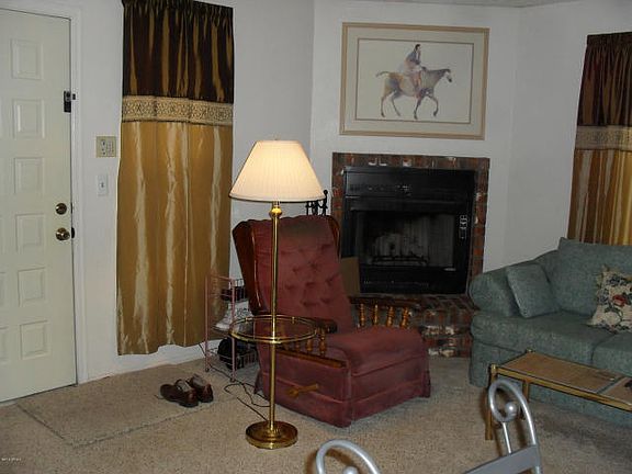 5th image of 225 W 1st St Unit 102