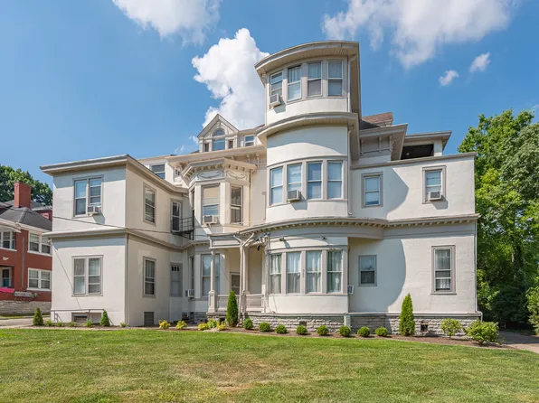 945 Dana Ave APT 13, Cincinnati, OH 45229