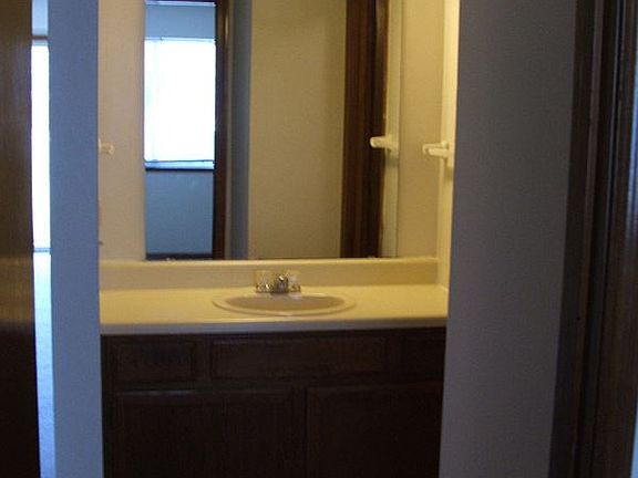5th image of 3634 Wyoming St APT 2C