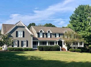 805 W Woodchase Rd, Knoxville, TN 37934