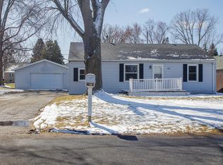 2803 W Highway Dr, Appleton, WI 54914