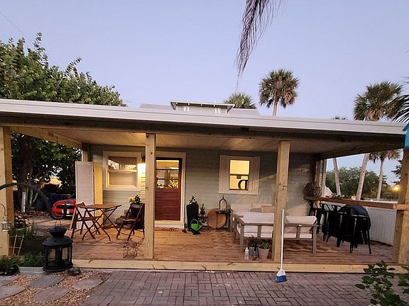 4th image of 1065 Louisiana Ave