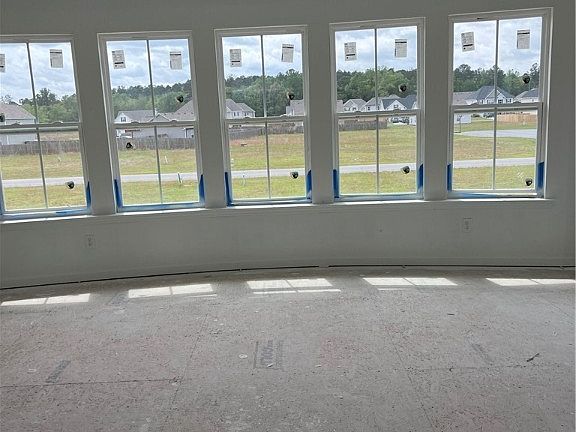 3rd image of 9 Belvedere Drive