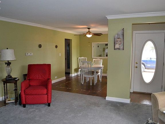 3rd image of 3213 Campbell St