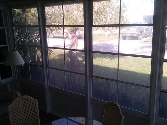 5th image of 5 Aragon Ln