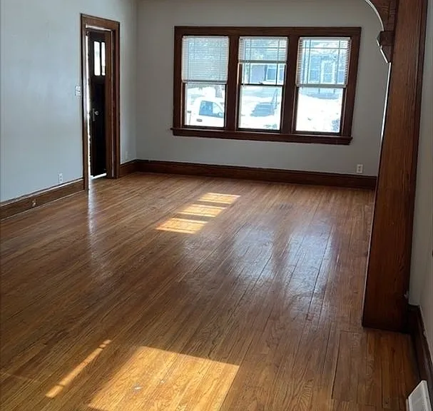 3451 Morgan Ave N — Photo 6