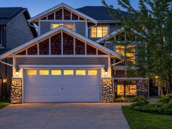 40 S Cougar Ridge Hts SW, Calgary, AB T3H 4X5