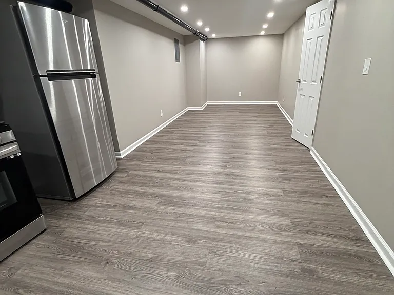 131 S Harrison St #B3 — Photo 3