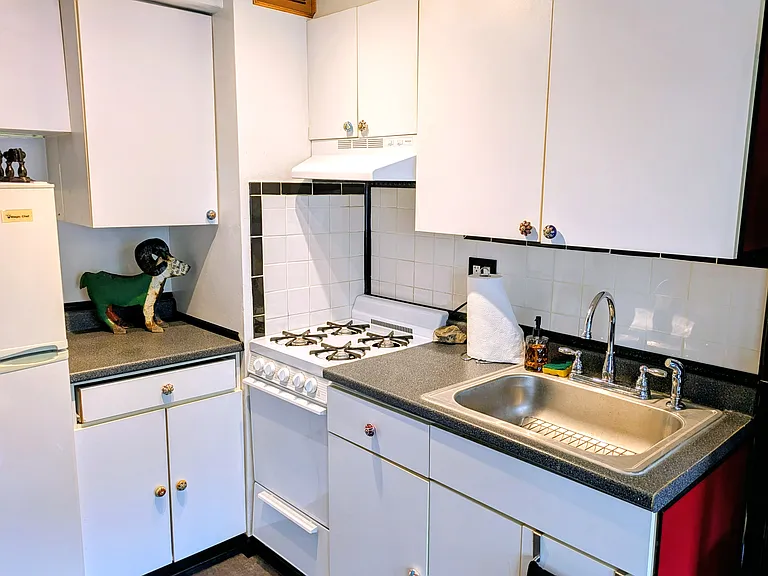 1801 Clydesdale Pl NW #521 — Photo 8