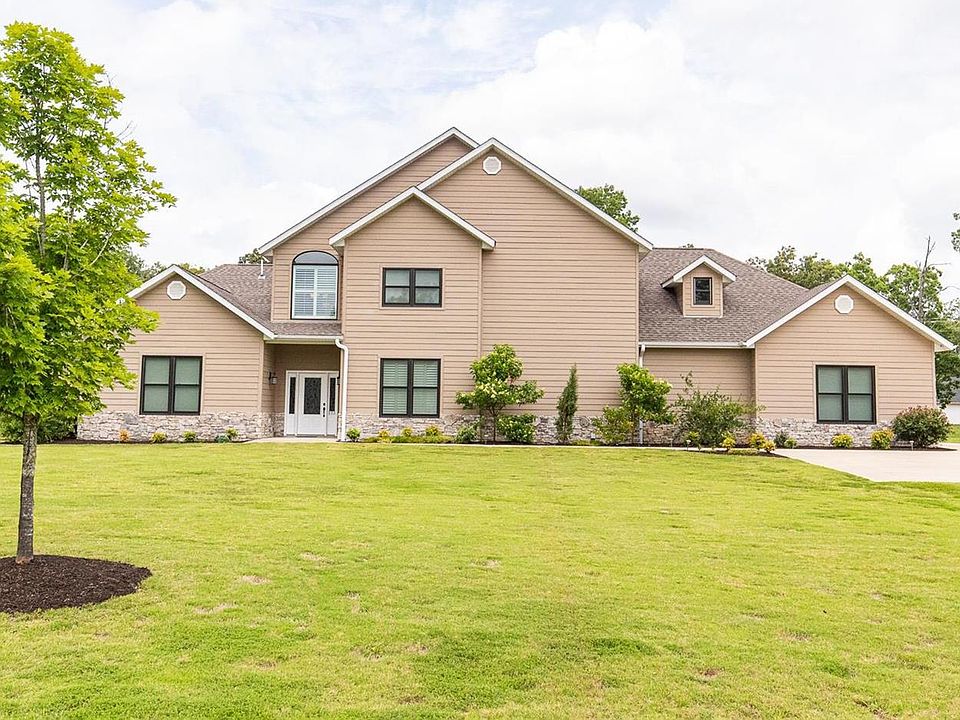 1st image of 187 N Winchester Dr