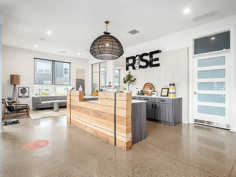 The Rise — Photo 31