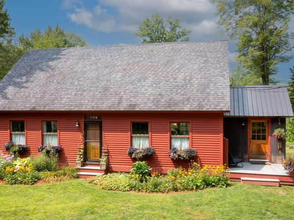 93 Mountain Ridge Road, Peru, VT 05215