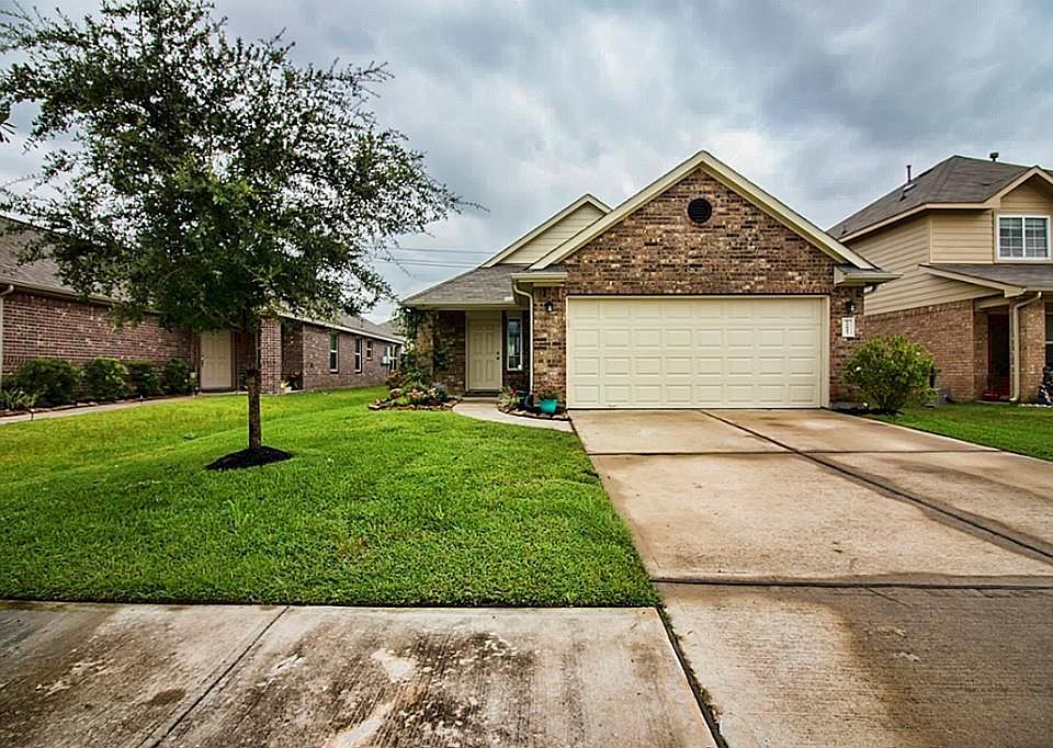 1st image of 10843 Brittan Leaf Ln