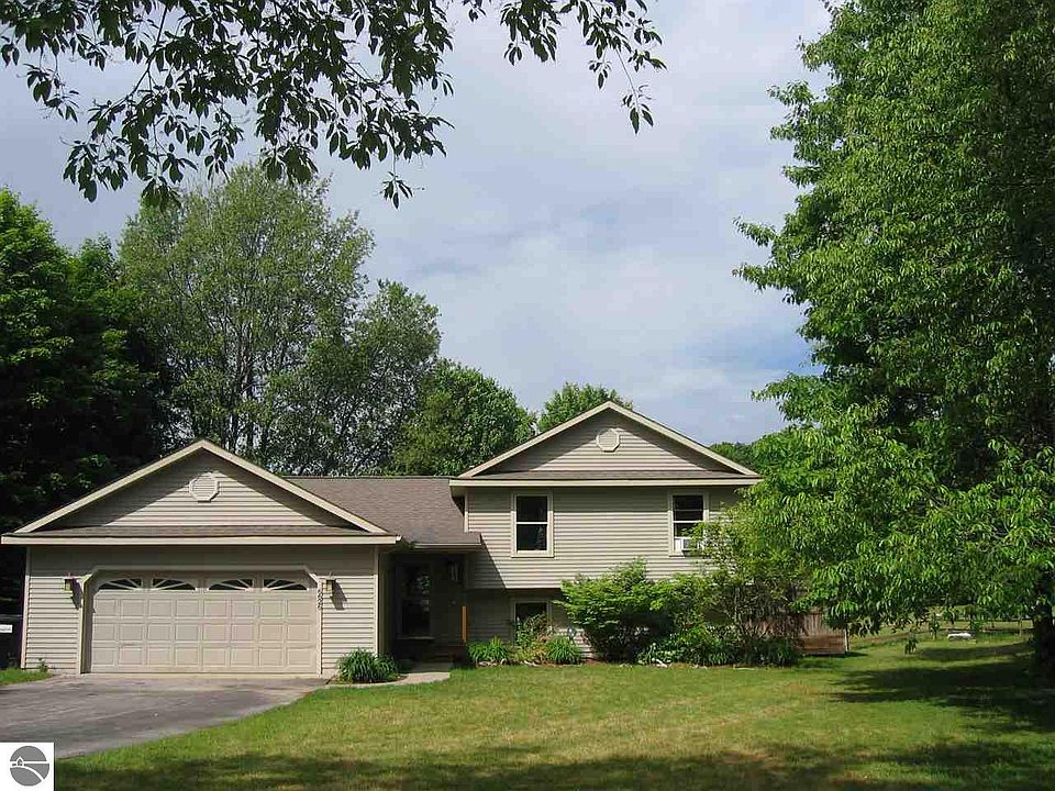 1st image of 6626 Windwood Dr