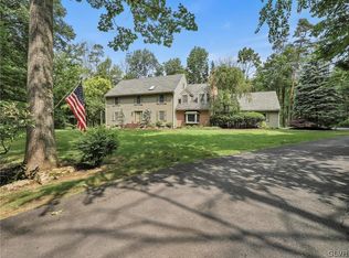 27 Three Point Garden Rd, East Stroudsburg, PA