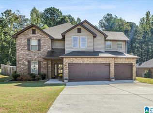 3309 Cahaba Manor Dr, Trussville, AL 35173