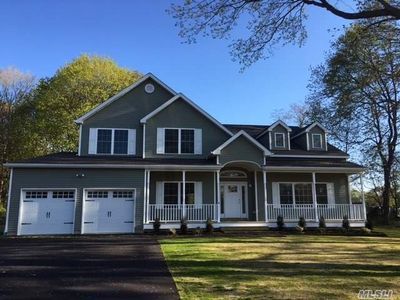 10 18th St, East Setauket, NY, 11733