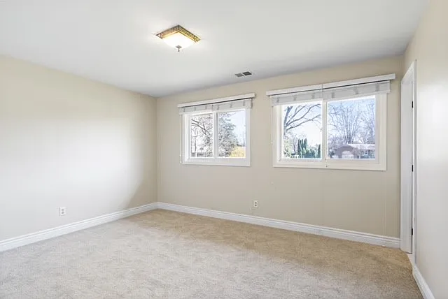 5799 Blandford Ct — Photo 20