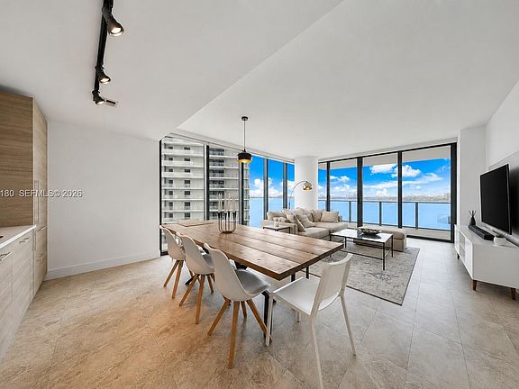 2nd image of 650 NE 32nd St Unit 1507