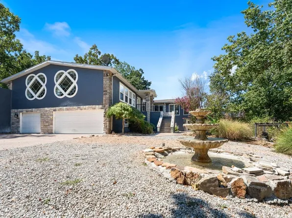 139 Green Valley Lane, Branson West, MO 65737