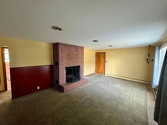 5th image of 1091-1095 Oregon St