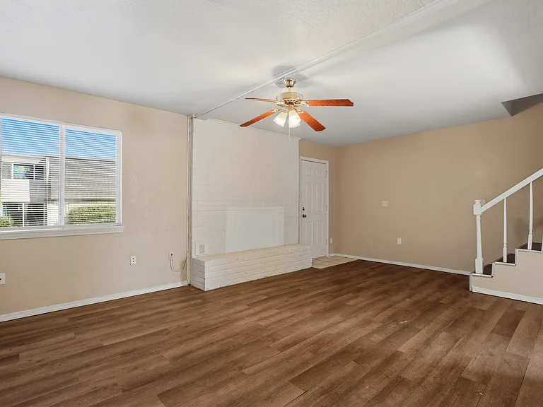 1628 Claudia Dr — Photo 13