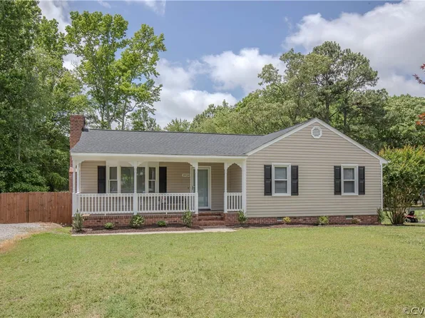 3924 W Autumn Dr, North Dinwiddie, VA 23803