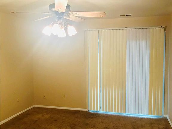 4th image of 1463 E Tanners Creek Dr