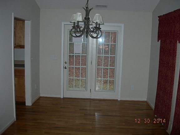 4th image of 113 Deer Creek Dr