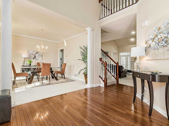 2nd image of 5510 Heatherwood Ct