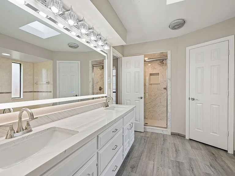 1802 Campbell Trl — Photo 22