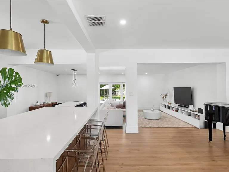 7825 SW 72nd Ave — Photo 10