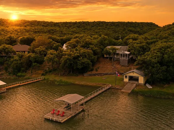 1798 S Lakeview Dr, Gordon, TX 76453