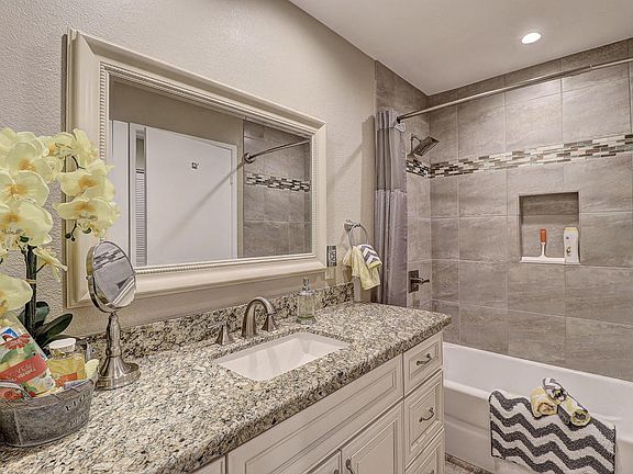 4th image of 73 Leisure World