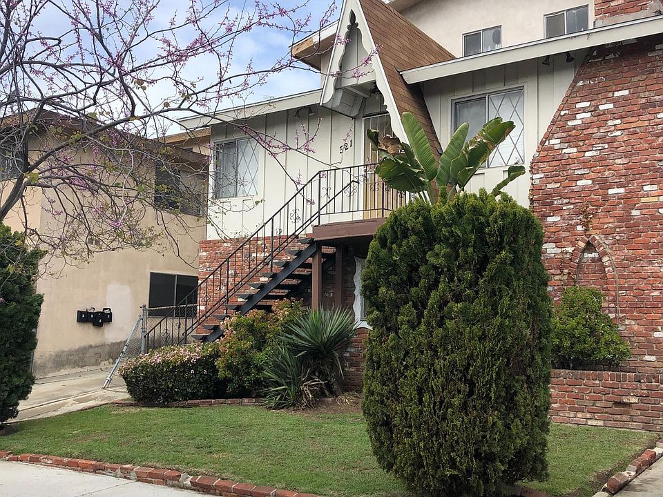 1st image of 521 Evergreen St #2