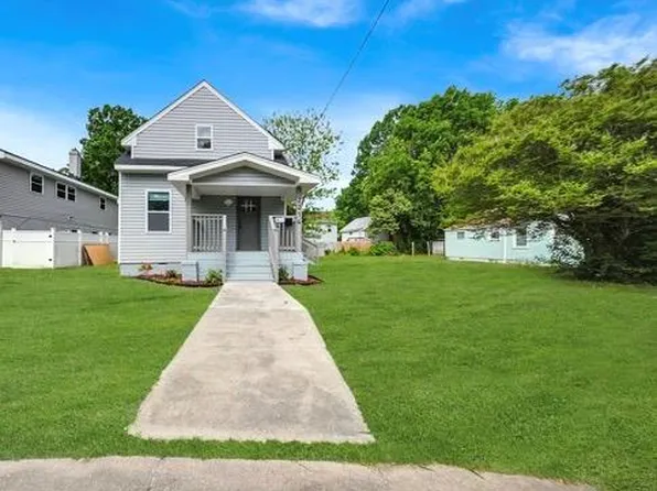 2214 Deep Creek Blvd, Portsmouth, VA 23704