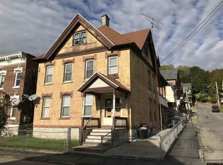 67 Union St, Amsterdam, NY 12010